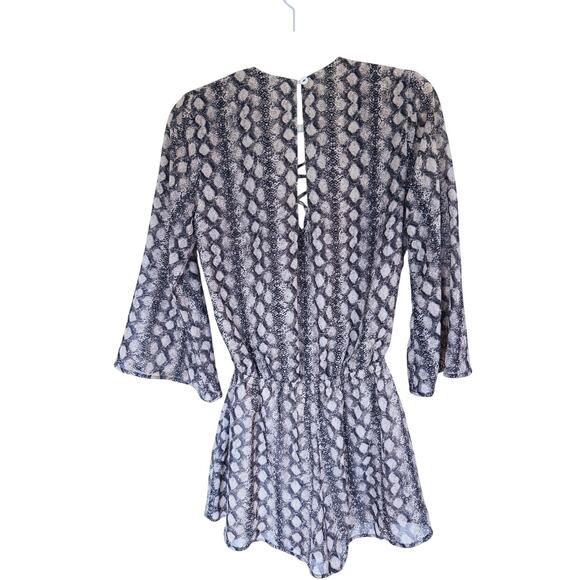 Show Me Your Mumu Tie Front Long Sleeve Romper Animal Print Small Boho Chic Fall - Picture 3 of 9
